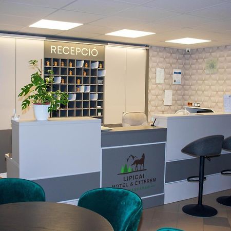 Lipicai Hotel Es Etterem Szilvasvarad Bagian luar foto