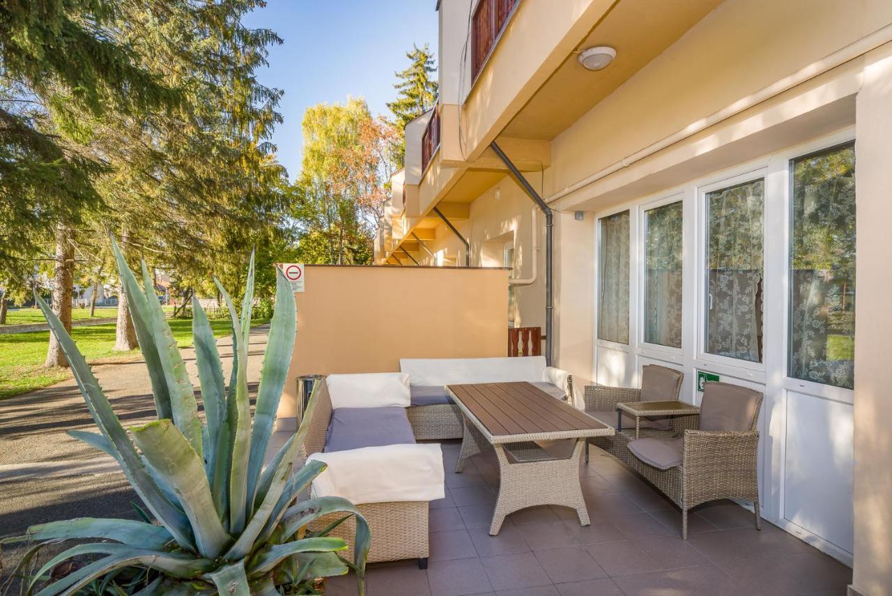 Lipicai Hotel Es Etterem Szilvasvarad Bagian luar foto
